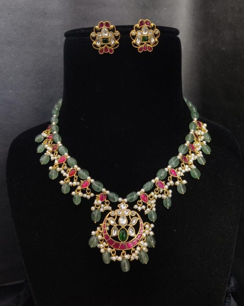 Jadau kundan neckset